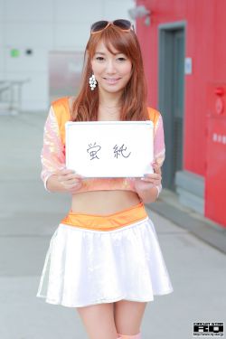 1v2三个男的是兄弟